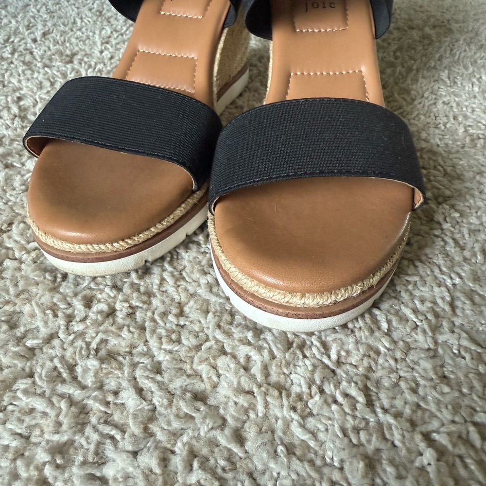 Joie Stylish Black Wedge Sandals - Picture 5 of 9